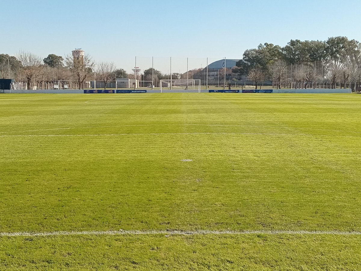 FlacoFiorentino's tweet photo. #JuvenilesLPF Fecha 18-Sábado a las 9: #Quilmes-Newell's.
➡️ Cuarta, Quinta y Sexta en la Cancha 1 del #PredioQAC.
➡️ Séptima, Octava y Novena en el Complejo Deportivo Bella Vista de Rosario.
@Oddone_1960
#LolaDistribuidora
@ViejoOcaso
#ElMana
#ModoMate https://t.co/YoDKNgsnPK