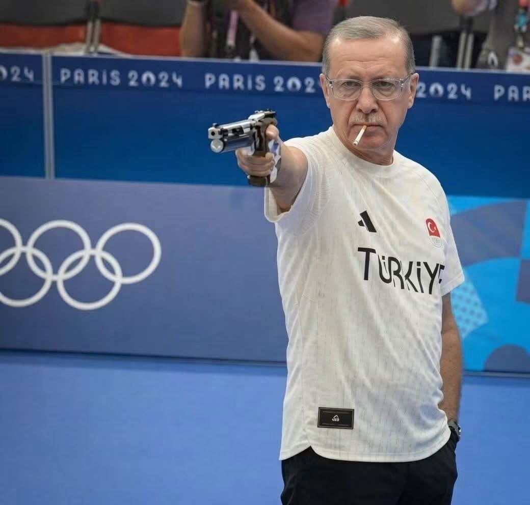 figenozenn's tweet photo. Verdiği Silahları Kullanamayanlara Gelsin😅👇 https://t.co/zz0rOue8fY