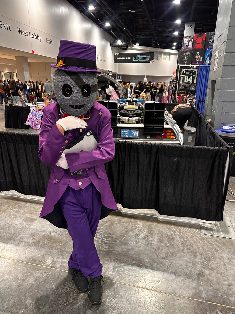 Jacob_DPF's tweet photo. So today I went to Florida Supercon! And got to see the Digital Circus cast live as well! I decided to go as TIO from Piggy!
#PiggyRoblox
#FloridaSupercon https://t.co/sjJVHccaDZ