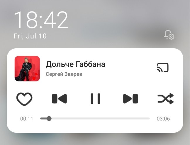 ohhowwefail's tweet photo. По дороге домой внезапно захотелось испортить родной цвет волос впервые за пару лет. Захожу в магазин, не знаю, какой цвет взять - синий? розовый? - и тут происходит абсолют синема https://t.co/ZBYMPgf2Ga