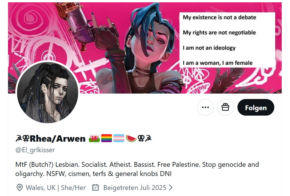 strstyler's tweet photo. straight man with the username "grlkisser" i.e. "Girl kisser" who pretends to be a lesbian woman tries to lecture people on what a lesbian is.

Lesbians don't do Dick. there is also no "Girl Dick" or "female penis". 

Stop trying to groom people in your retarded ideology https://t.co/U063RE776o