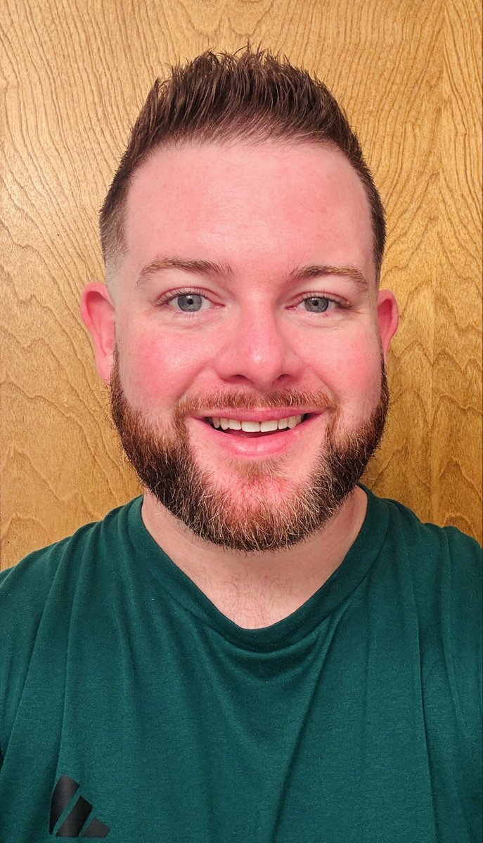 RichUndone's tweet photo. New cut! 💈 

Be honest…

Better with the glasses or without? 👀 https://t.co/b3uVhyrekn