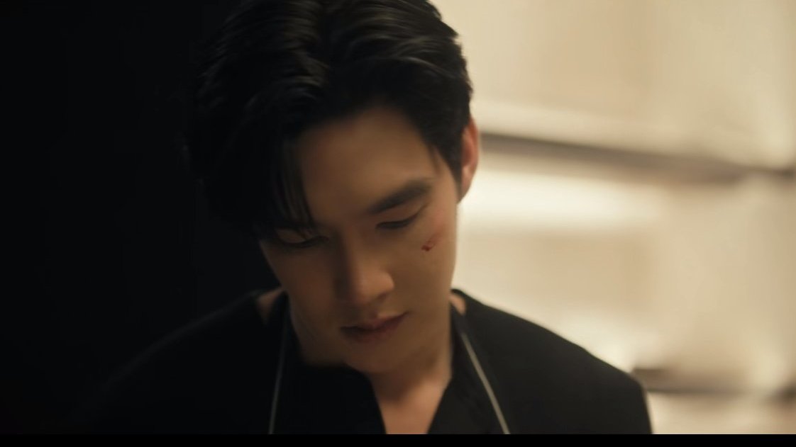 blyaoifudanshi's tweet photo. How does someone enter the industry and deliver a performance like that right out of the gate? Only three episodes in, and he has already made this character complex, captivating, and impossible to ignore. His performance gives me chills. https://t.co/5YWUQq7GVq