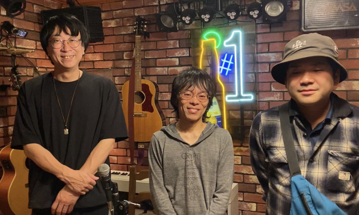 singer_master's tweet photo. ベアズカフェ異色なスリーマン
ご来店、応援チケット
どうも有難うございました🤲

お客さんがベアズカフェを
よくわかっていてくれている
ことに気づいた嬉しい夜でした✨

お客さん、出演者さん
これからも宜しくお願い致します🤲 https://t.co/cQVMWfHist