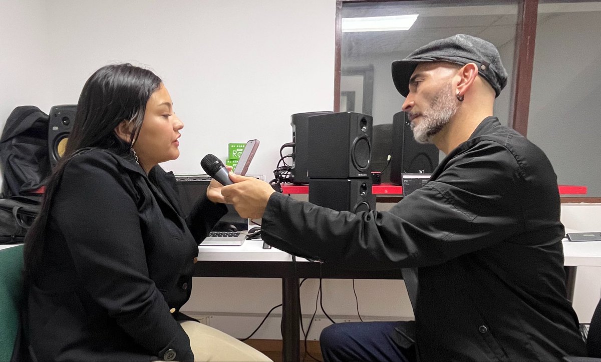 SENAComunica's tweet photo. 🎙️ La cultura también se construye desde la tecnología.
Conéctate a Zona Cultural de #SENARA y descubre cómo la estrategia Mujeres Digitales del SENA impulsa la formación gratuita en competencias digitales para fortalecer el talento femenino y abrir nuevas oportunidades en la transformación digital.
📻 ¡Te esperamos! 👇👇
https://t.co/5uwMEzj8lR