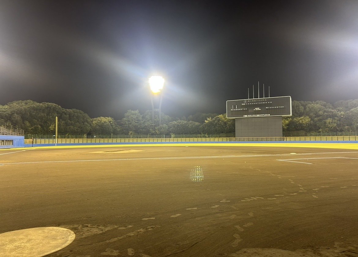 OharaSpeaking's tweet photo. 「ドラフトキング -BORDER LINE- 」
第9話の放送が終わりました📺

柳川と北畠。
どん底から光を見据える2人の懸命なプレーと煌めき、そして覚悟に圧倒された万田自動車戦でした。

それを支える監督・選手役の皆様をはじめチームの総合力が存分に発揮された回でした。

木戸さん演じる北畠はシーズン1では中学生でしたが、こうして高校生の姿まで描くことができ、心から感謝しています⚾️❤️‍🔥

いよいよここからはスカウトたちの勝負。
郷原の策はあるのかー。
怒涛の最終回をぜひ、お見逃しなく‼︎
https://t.co/AU9Jq3dlQ3