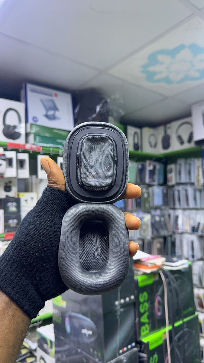 Thegadgetsplug's tweet photo. Airpods Max Earcup replacement available 

₦30,000
Nationwide Delivery 🚚📦

For Enquiries contact us via 
Whatsapp : https://t.co/JwACpXaefz
call: +2348143974746

Visit our store
📍7, Adepele Street Platinum Plaza Computer village ikeja, Lagos. https://t.co/A2fjUIHyZ1