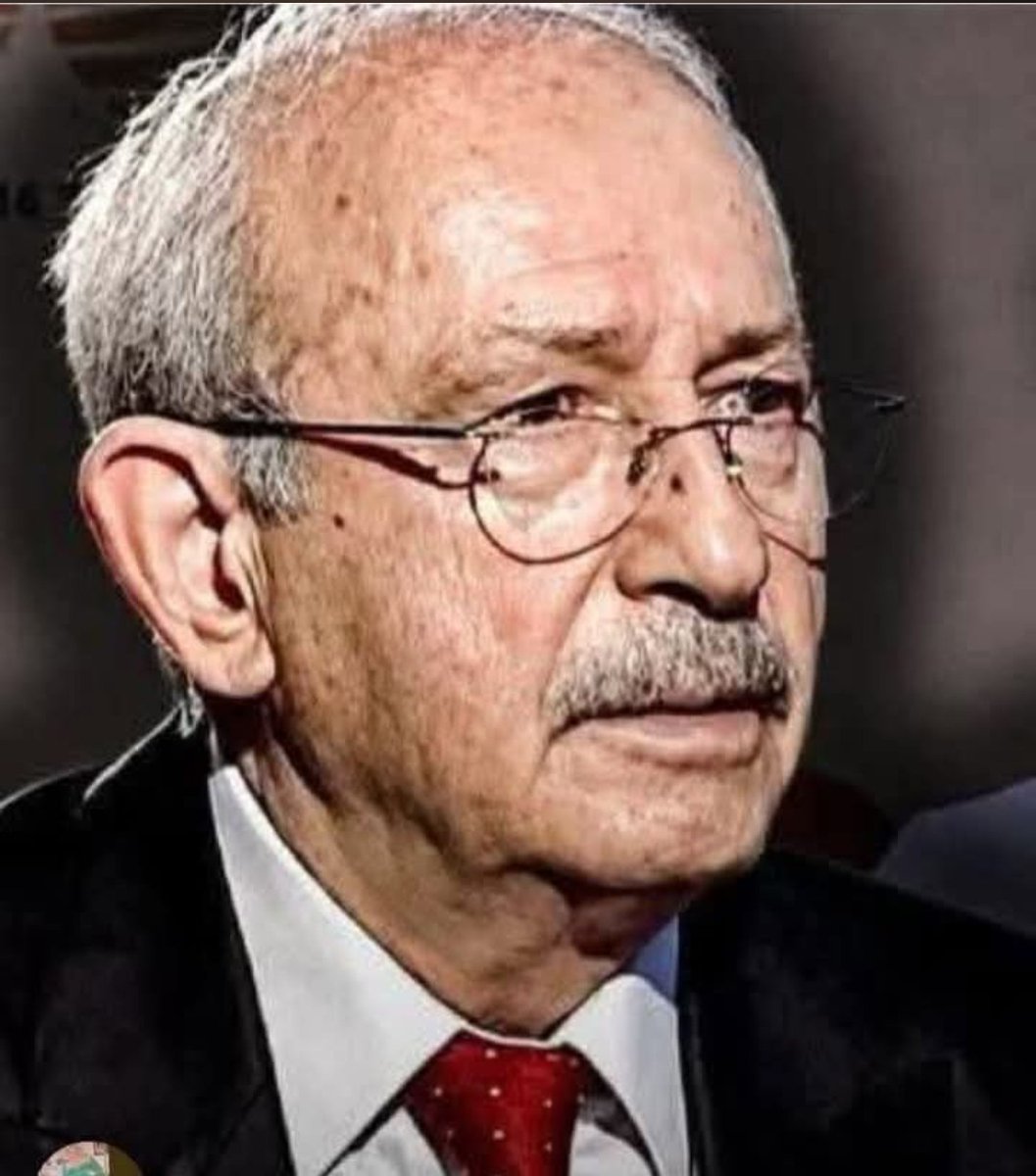 C35Ayhan's tweet photo. "Onursal Genel Başkan" olarak anılmak varken,
Onursuz genel başkanlığı tercih eden adam.
                           Butlan Kemal https://t.co/AnJ5l1Js3A