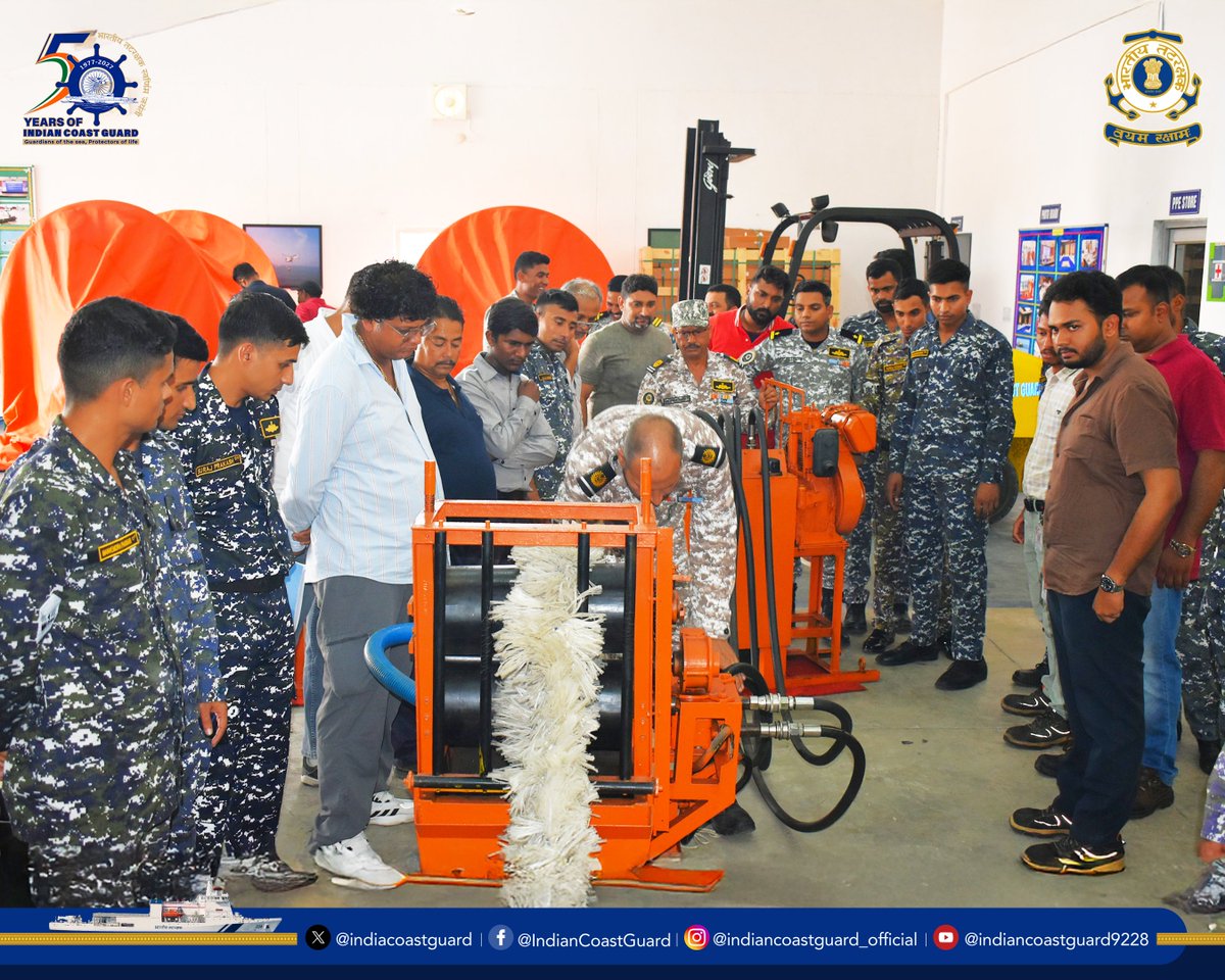 IndiaCoastGuard's tweet photo. CGPRT(NW) along with @IndiaCoastGuard Station #Vadinar conducted the maiden IMO OPRC Level-I course from 06-10 Jul 26. 

A total of 41 participants including #ICG Officers and OHA representatives from #Gujarat attended. 

The curriculum covered contingency planning, sensitive area mapping, field/industrial visits, table-top exercise on oil spill simulation for the Gujarat coast, and practical demonstration of PR equipment. 

The course provided hands-on training to On Scene Commanders and Supervisors for effective response during any eventuality. It also validated SOPs for prevention and control of pollution in the Gulf of Kutch and Gulf of Khambhat region.

#PollutionResponse #WeProtect #IndianCoastGuard