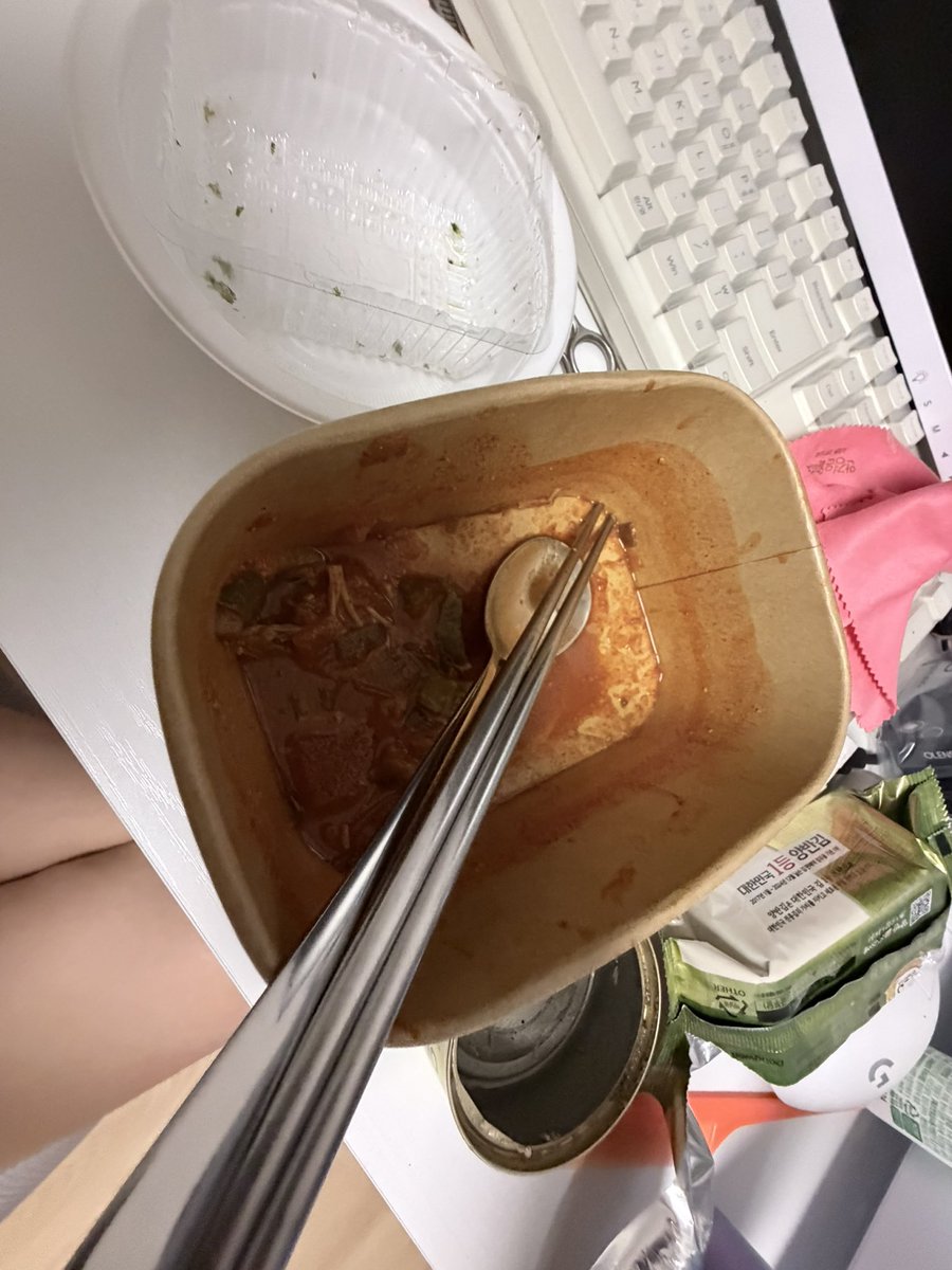1113sh__'s tweet photo. 해장꺼어어어어억 https://t.co/CT7YhrpUQH