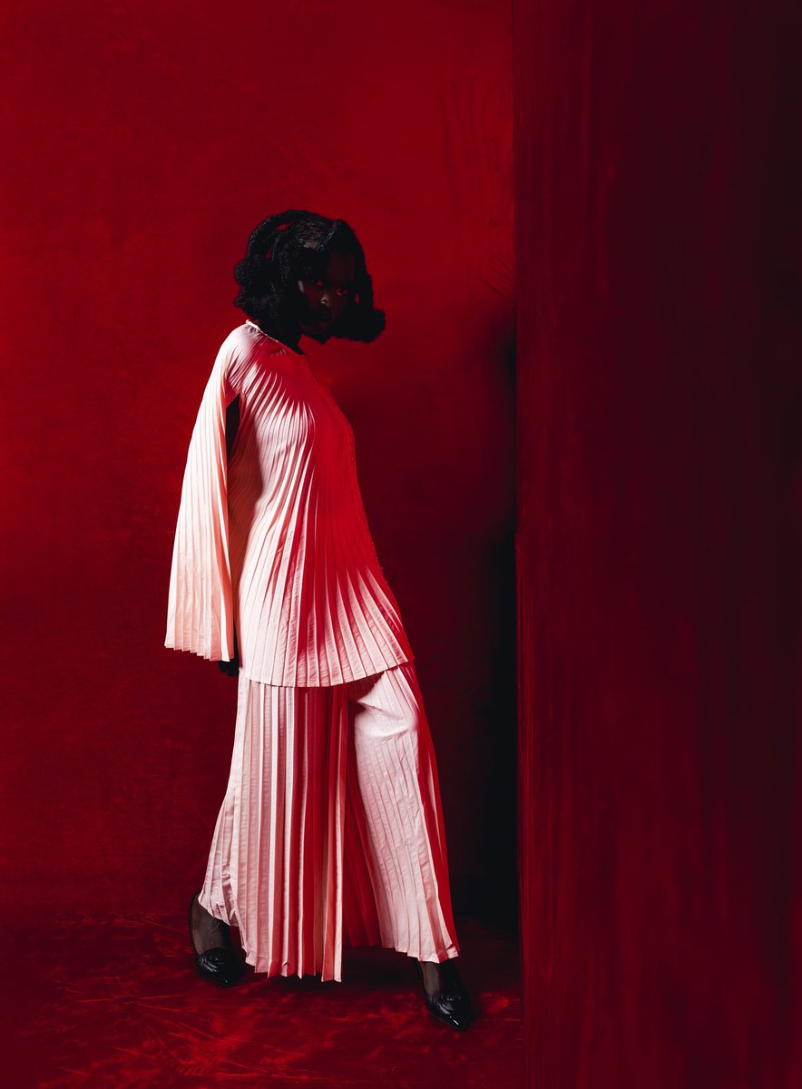 magaenvulanza's tweet photo. rouge campaign by aminda - art direction and styling by me https://t.co/KoCpglM3o0