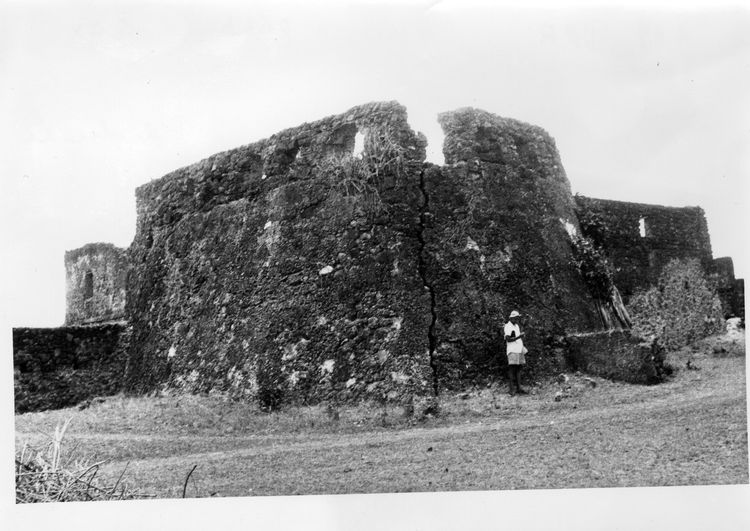 rhaplord's tweet photo. Kilwa Kisiwani, Makutani 18th-century Building
Tanzania
-BIEA
#historyxt
#archivesxt https://t.co/I0nVO1SAkq