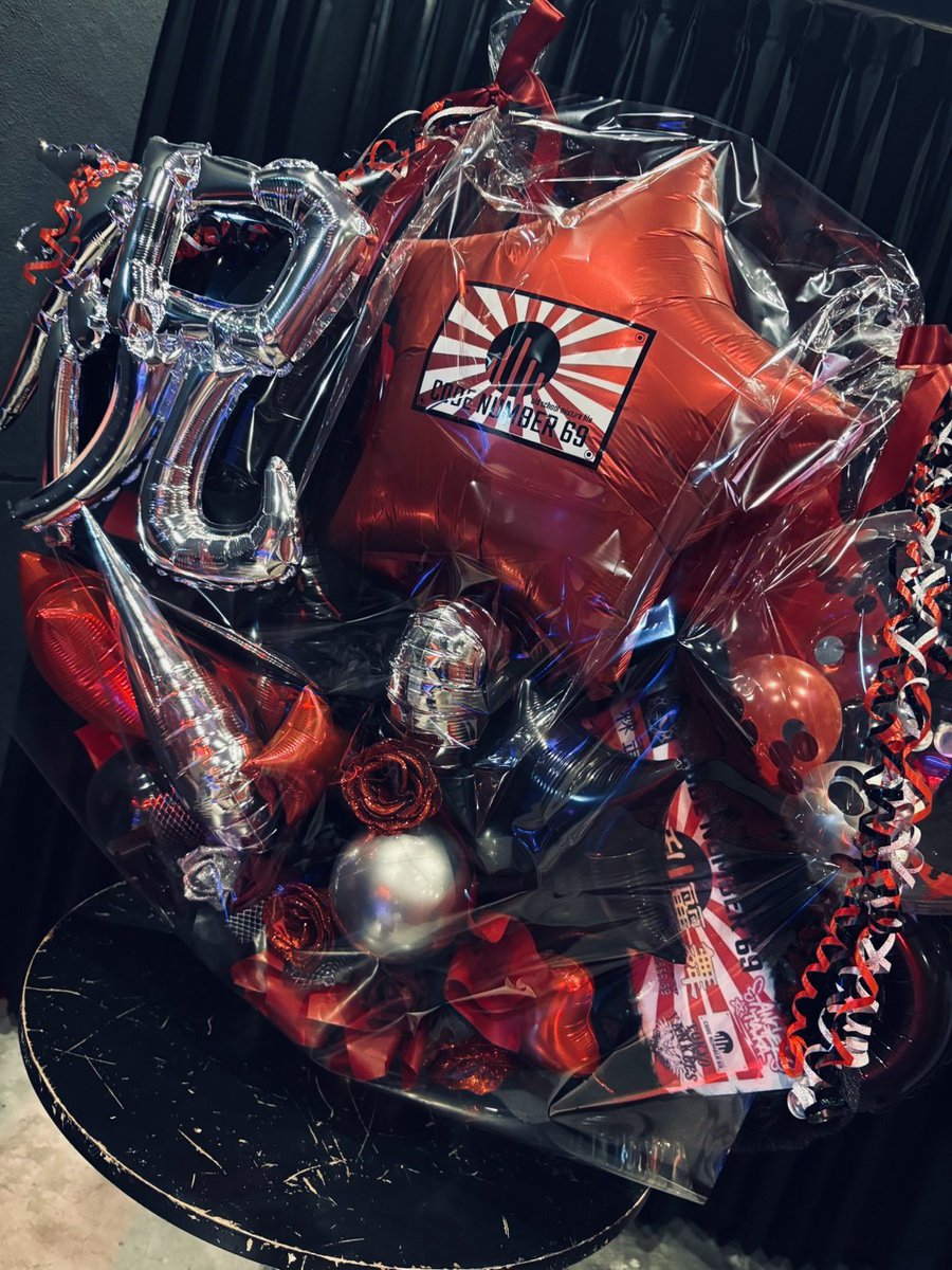 Alpha999_TAKA's tweet photo. 今日は俺らのホーム赤羽ReNYにて
CODE NUMBER69先輩の2周年イベにて
出演してきたよ✨
まじで温かくて良いイベだったね！
早い時間から来てくれた皆ありがと☆

リヴも発売して今日も1曲目！
沢山聞いてくれてるかな？？

そしてわさかのMCで3度もww
色々楽しかったな！

CODE NUMBER69 2周年
おめでとうございました☆