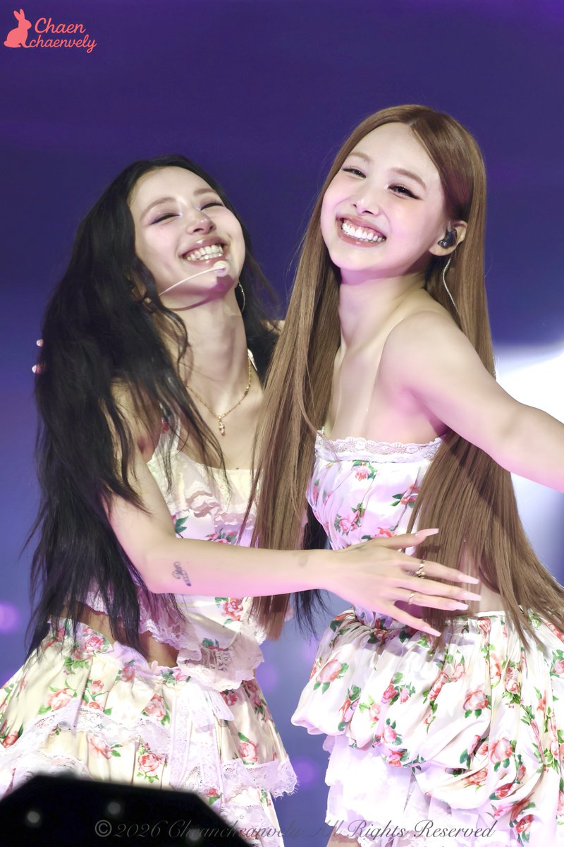 1014___nayeon's tweet photo. 2人とも良い笑顔すぎる😭🩵❤️🩵❤️
📸chaenchaen0423 https://t.co/T2OfCnFssc