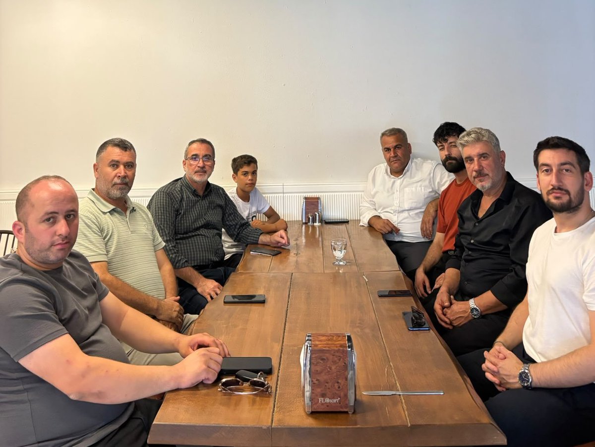 cancankesen's tweet photo. @GelecekPartiTR Hatay il Bşk Ömer Faruk Güven,
Kırıkhan ilçe Bşk @CumaSevin6
Samandağı ilçeBşk
Özcan Koku
Önceki dönem il Bşk nımız
Mustafa Kemal Ovale ile biraraya gelerek teşkilatlanma/parti çalışmalarımız hak istişarelerde bulunduk
@Ahmet_Davutoglu
@yesilyurt_
@AyhanSeferUSTUN https://t.co/uphhuw5Xgs