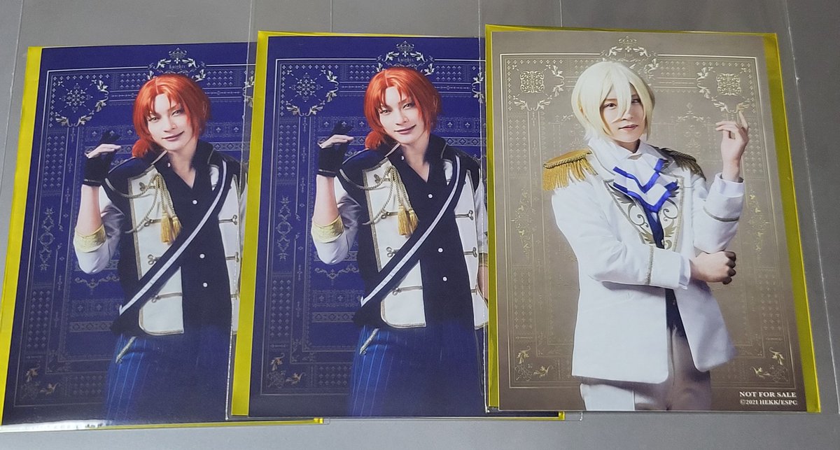 halueritan's tweet photo. 【交換】あんステ Knights 返礼祭 レクイエム ランダム ブロマイド　ランブロ　チェキカ　チェキ風カード 特典

譲：画像①②
求：嵐、凛月
(ランブロは画像③参照💕＞♥️＞⭐)
特典は嵐、凛月、真の3：3可

⭐は💕と♥️決まり次第求めます。単体交換不可。12日現地or郵送。
よろしくお願いいたします。 https://t.co/NykoZWcAZU