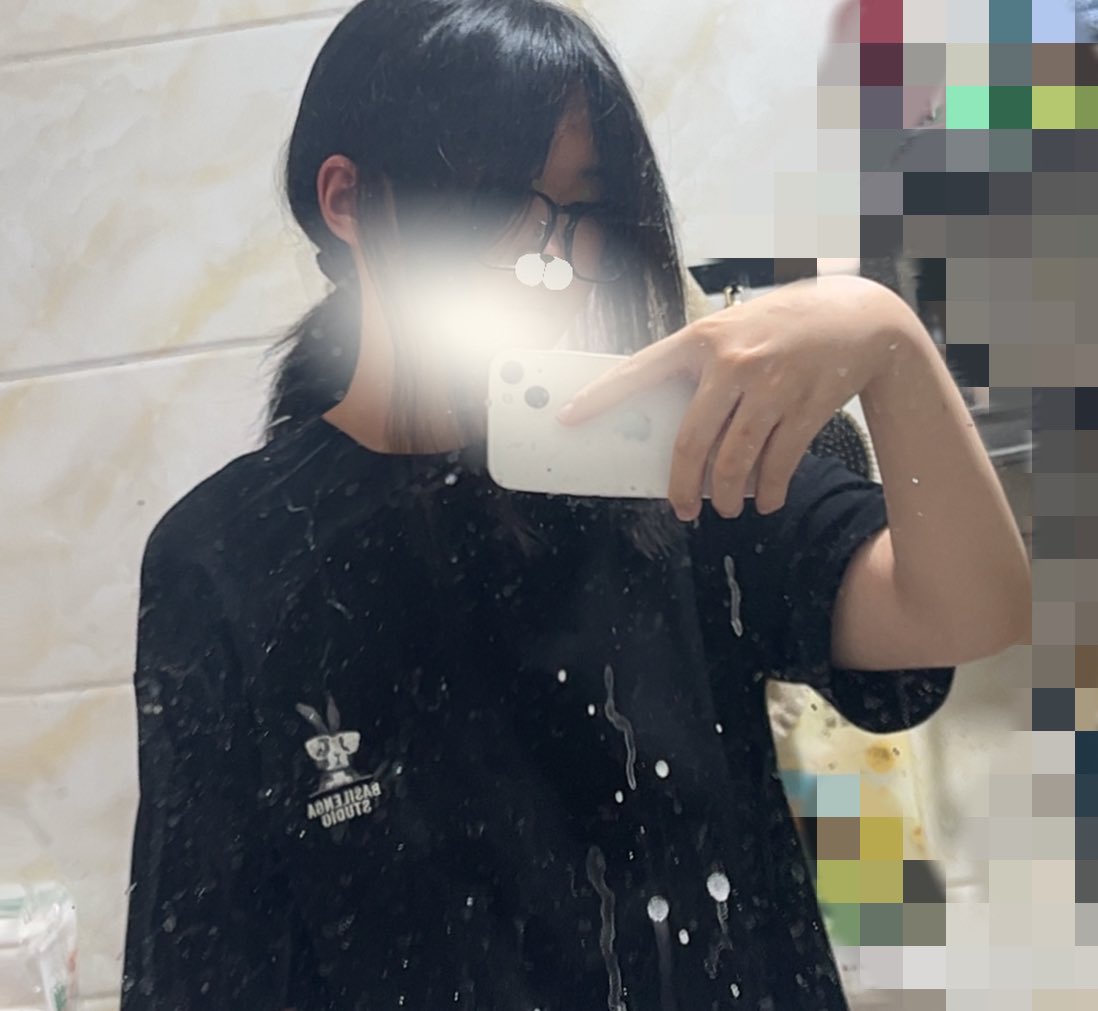 ANDEL0426's tweet photo. 出门就扎发吧还是。 https://t.co/WtxEUoKwdJ