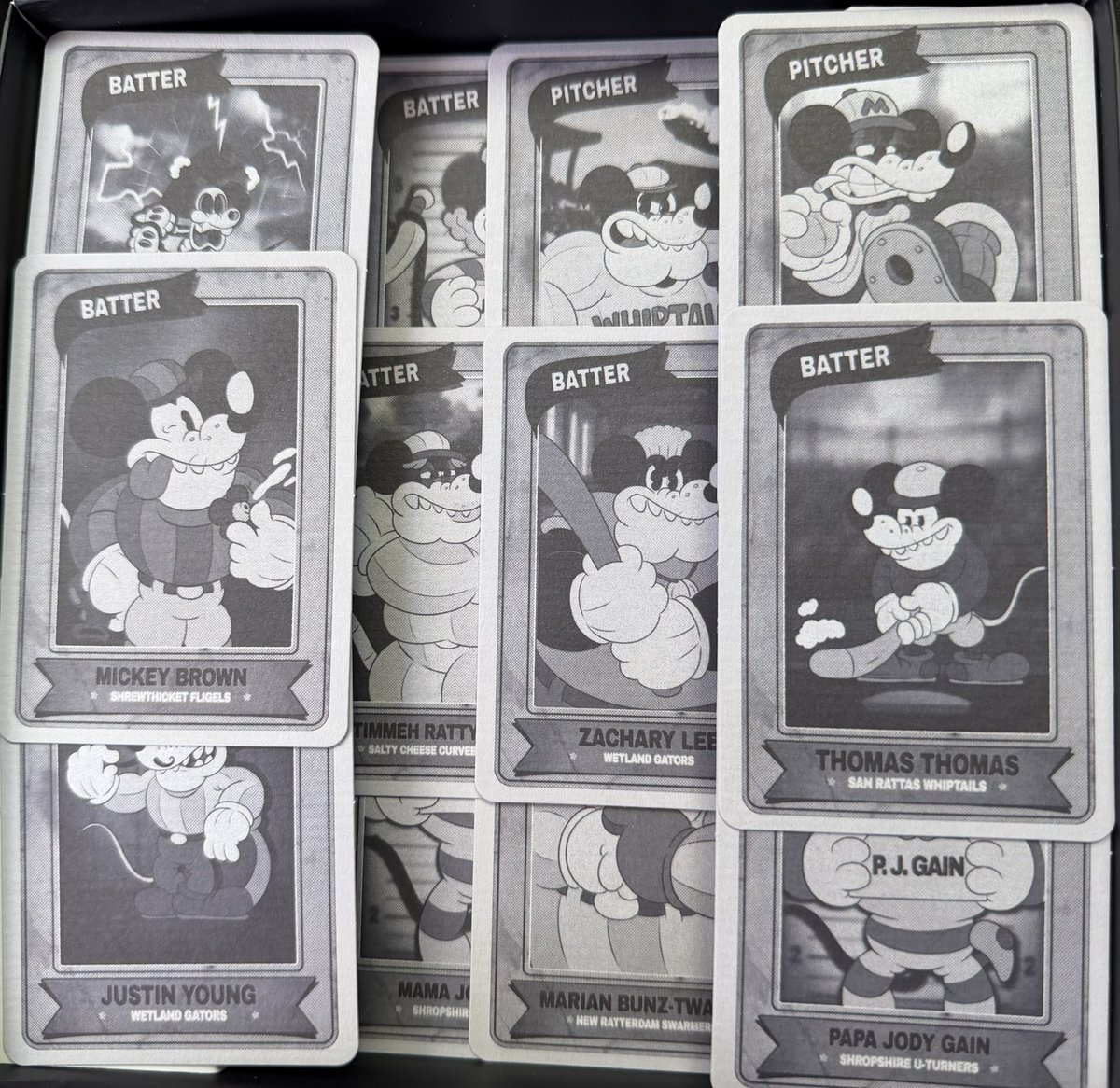 mousereloaded's tweet photo. The baseball cards are amazing! https://t.co/zvQfT7gvib