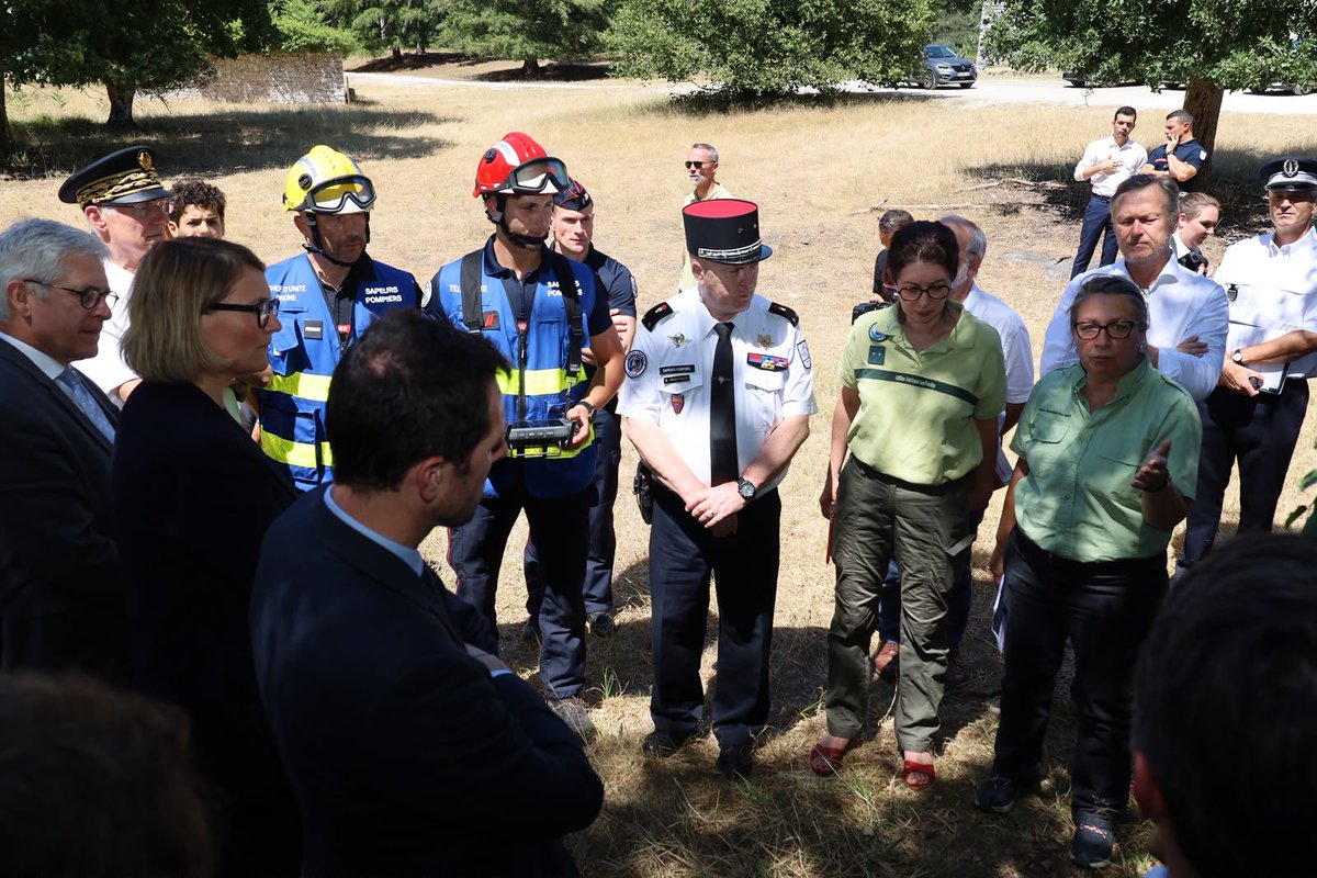 Sapeurs-Pompiers 77 tweet media