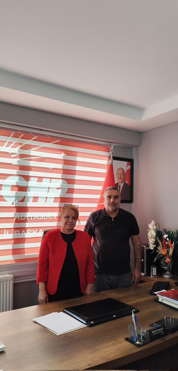 02Hsb's tweet photo. Bugün bizleri ziyaret ederek onurlandıran Kadın Kolları MYK Üyemiz Sayın Songül Yavuz'a nazik ziyaretlerinden dolayı teşekkür ediyor.

Kendilerine üstlendikleri yeni görevlerinde başarılar diliyorum.
#chp https://t.co/1PvyonoNWf