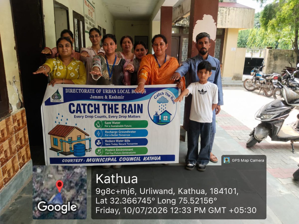 KathuaCouncil's tweet photo. Catch the rain 
every drop counts, 
every drop matters 
@SwachhBharat @MoJSDDWS @MoHUA_India @SwachhBharatGov 
#SHS2025 #SwachhtaHiSeva2025
#Swachhotsav #dulbj #anissanabi1 https://t.co/bVA4o49QcV