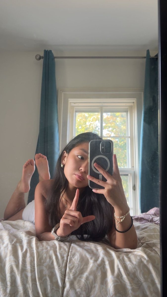 worshipxruby's tweet photo. Simp for me https://t.co/s4kWsGJAQZ