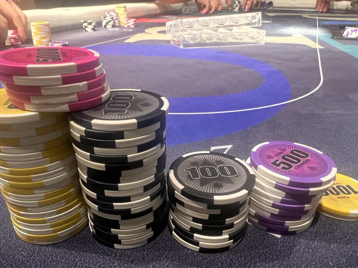 kingdera's tweet photo. #新松戸color
#松戸poker https://t.co/wIEbx6ZDZ0