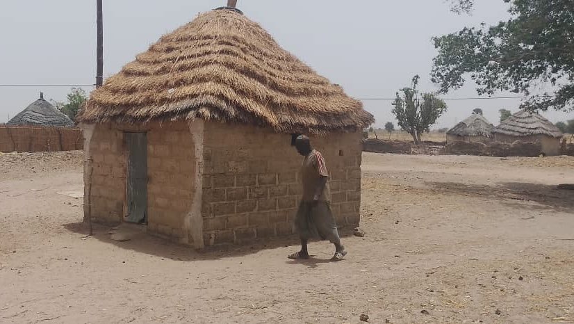 sophiagueye2's tweet photo. Mission 🚨🚨🚨Mosquée village de keur makam a vos 1000 franc la famille 773130033 safietou gueye par wave ou orange money,la famille Je compte sur votre générosité pour nous aider à construire une nouvelle mosquée dans ce village.Ensemble, nous pouvons réaliser ce beau projet. Vous pouvez faire un don de 1000 franc sur le  773130033 Safietou Gueye ou 770838629 Alpha Ousmane Diallo. L’hivernage approche, et lorsqu’il pleut ils prient sous les infiltrations d’eau à l’intérieur de la mosquée day taw sen kaw .

Tous ensemble pour pour soutenir ce village qui compte énormément sur nous . Qu’Allah récompense chacun de vos gestes de générosité et en fasse une sadaqa jariya. Amine 🤲🏾