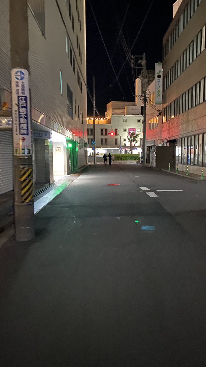 demons_from_ns's tweet photo. 日付変わっていよいよ本日初日！
この公演の最後の２回が
ついに三重で開幕します🥲⭐️✨

三重滞在4日目。
とっっっても三重が素敵で
人が優しくて街が穏やかで
ほんとうに幸せな日々を過ごしています

果てとチークがくれた
最高で大切な日々。ほんとに感謝🤤🫶
関係者全員 果てチの二人が大好きです
だからこの公演をとにかく良くしたい。
目的はひとつ！

だから明日ももっともっと頑張る。
今日もめっちゃ頑張ったけど
もっともっとみんなで頑張る💖🤤

最高の座組みで
演劇三昧を過ごせること幸せでなりません

ついに開幕！！
まだ間に合う！三重まで来てください🙇‍♂️
よろしくお願いします！

🪽💫🪽

果てとチーク めぐる公演 🗺

『 きみはともだち 』

2026年7/11(土)～12(日)
三重県文化会館小ホール

ℹ️詳細は引用より🫰✨