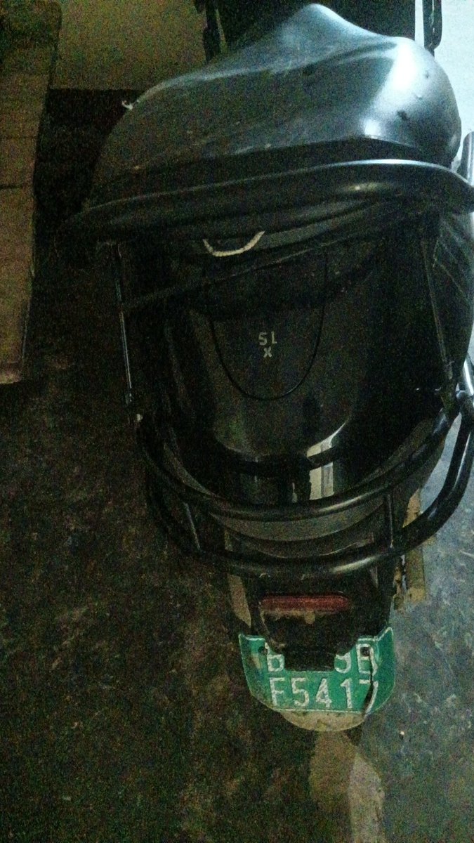 KumarVi99099873's tweet photo. @OlaElectric Yeh Hai Mera ola ka scoote Jo do Mahina bhi sahi se nahin chala https://t.co/4w82S5TPIx