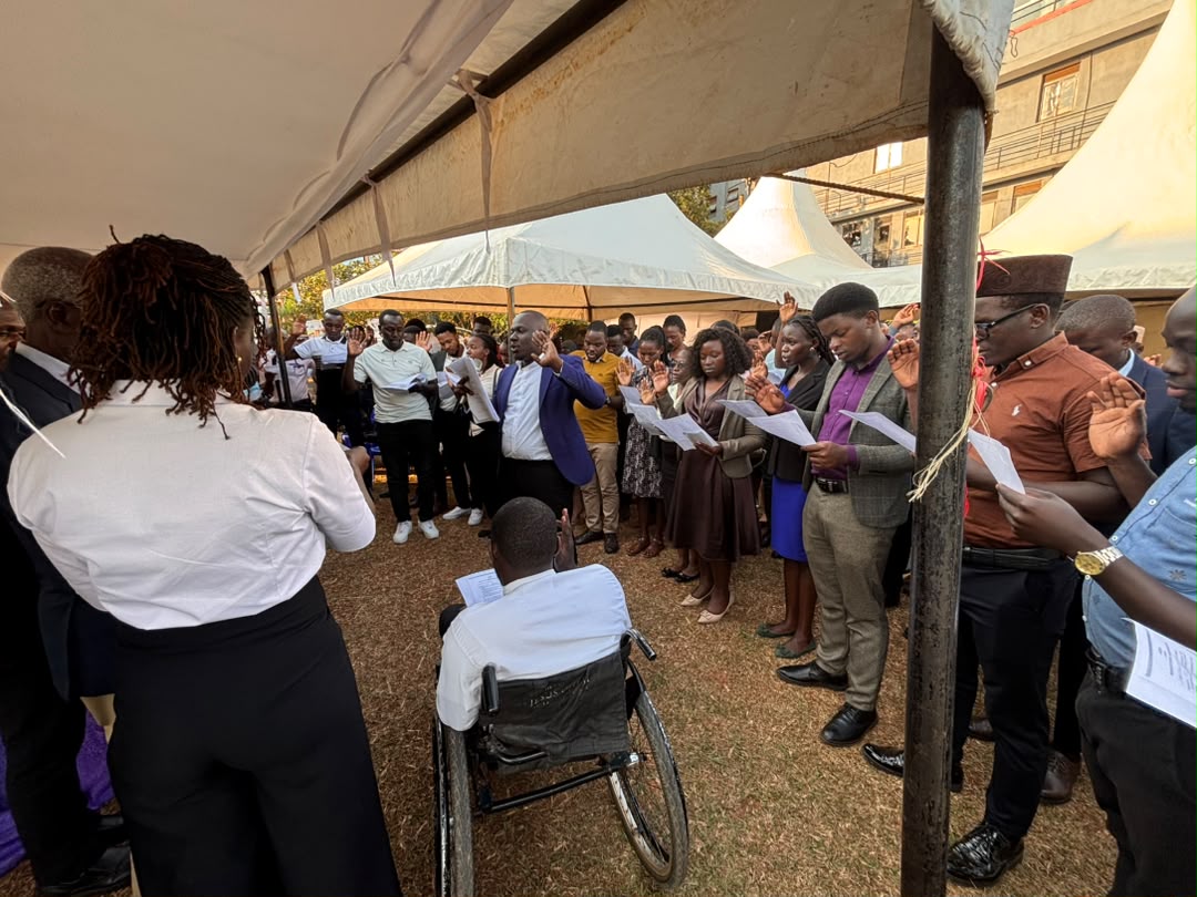 PharmacistsUg's tweet photo. 📸 The PSU Induction Ceremony for Newly Registered Pharmacists 2025 &amp; 2026 at Pharmacy House, Kyambogo! Welcoming the newest members into the pharmacy profession. Your journey. Our profession. A healthier Uganda. 💊🇺🇬 #PSUInduction #PharmacyUganda #PSU https://t.co/tUOiuATjfg