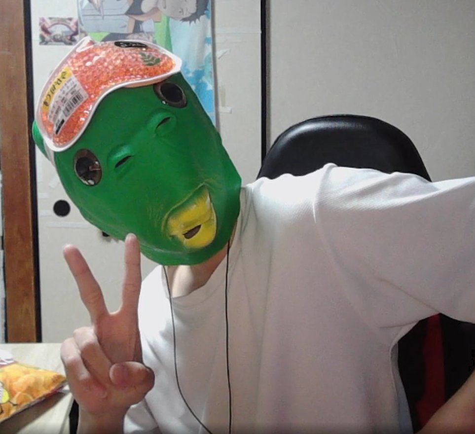 akainusan711's tweet photo. 誕生日です！！！うまれました！！！！
風船飛びました！！！！！！！！！！ https://t.co/dglxBRcyDV