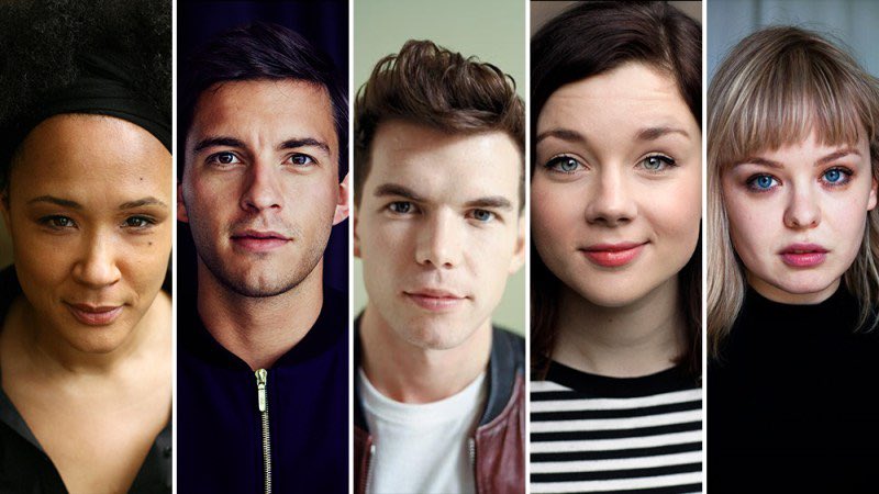 PolinCrave's tweet photo. On this day  7 years ago July 10, 2019 the cast for Bridgerton was revealed. Nicola Coughlan and Luke Newton were named our Penelope Bridgerton (nee Featherington) and Colin Bridgerton 💛💙. Here’s them recapping their reaction finding out they landed their roles. Happy anniversary to Polin