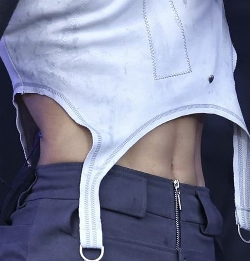 hwavulation's tweet photo. he needs a pretty little womb tattoo i think one would suit him very nicely . i don’t even have to show his face for you all to Know who https://t.co/gDpPjzKE8e