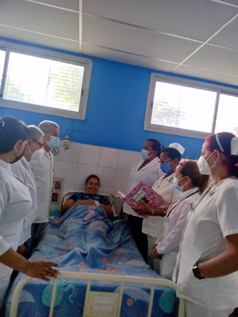 cubacooperaven's tweet photo. La Brigada Médica Cubana en Carabobo no se detiene. Desde el CDI Palotal hasta el CDI Las Ferias, nuestros profesionales garantizan atención de excelencia y un seguimiento asistencial riguroso. ¡Ciencia y amor al servicio del pueblo venezolano! 🩺💙 #CubaCoopera #CubaPorLaVida https://t.co/XmIQaQZxLZ