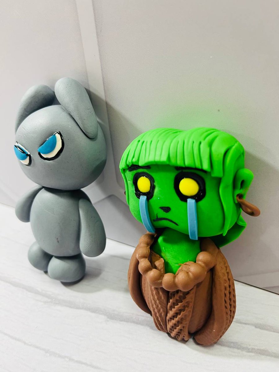 RezgarShah's tweet photo. You can’t buy happiness …  

but you can create fully handmade edible piece of @betty_nft  out of fondant and it’s pretty much the SAME !!🙂‍📷
@TheGodPull 

Let’s see the details 📷 ⤵️ https://t.co/cwHrJICOSP