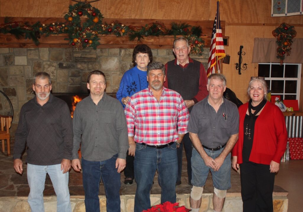 GeorgiaGrown's tweet photo. #FarmeroftheWeek: The Echols Family 🍓 

For more than 100 years, @JaemorFarms has been family owned and operated by the Echols family, now spanning multiple generations. Today, the farm continues to thrive under the leadership of family members who are dedicated to growing high-quality, sustainable produce you can truly taste.  

From ripe, juicy peaches to sweet strawberries and tulips, their commitment to freshness shines through in everything they grow, and beyond the harvest, they offer a full on-farm experience with a market, seasonal favorites like their annual corn maze, plus farm tours and field trips for all ages.  

Thank you, Echols Family, for all you’ve done & continue to do for Georgia’s #1 industry for over a century!