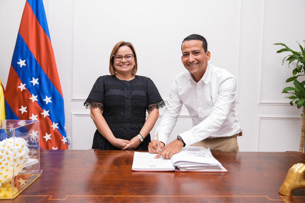 MagdalenaGober's tweet photo. Gobierno de Margarita Guerra sigue reestructurando la dirección de la red hospitalaria para conservar los logros y superar los nuevos desafíos: cuatro hospitales tienen nuevos gerentes. https://t.co/5di0gTqymy