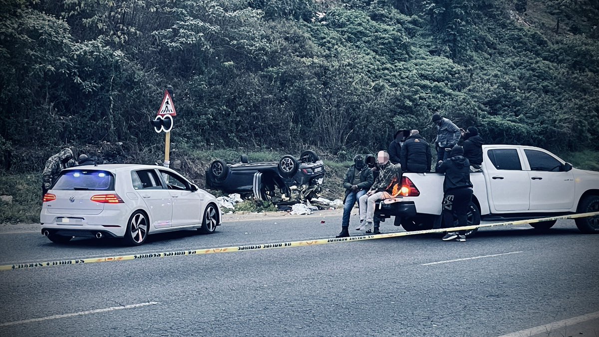 DasenThathiah's tweet photo. BREAKING NEWS | Three murder suspects have been killed in a shootout with KZN police in KwaMashu. 

It’s believed they were wanted for the murder of a police officer last year. 

The DPCI Provincial Tracking Team, SAPS PMB K9, SAPS Provincial TRT, Durban Metro Police Special Operations Directorate and private security partners located the men while travelling in a Hyundai on the the M25. 

Details from the scene live on @eNCA @DStv403 shortly.