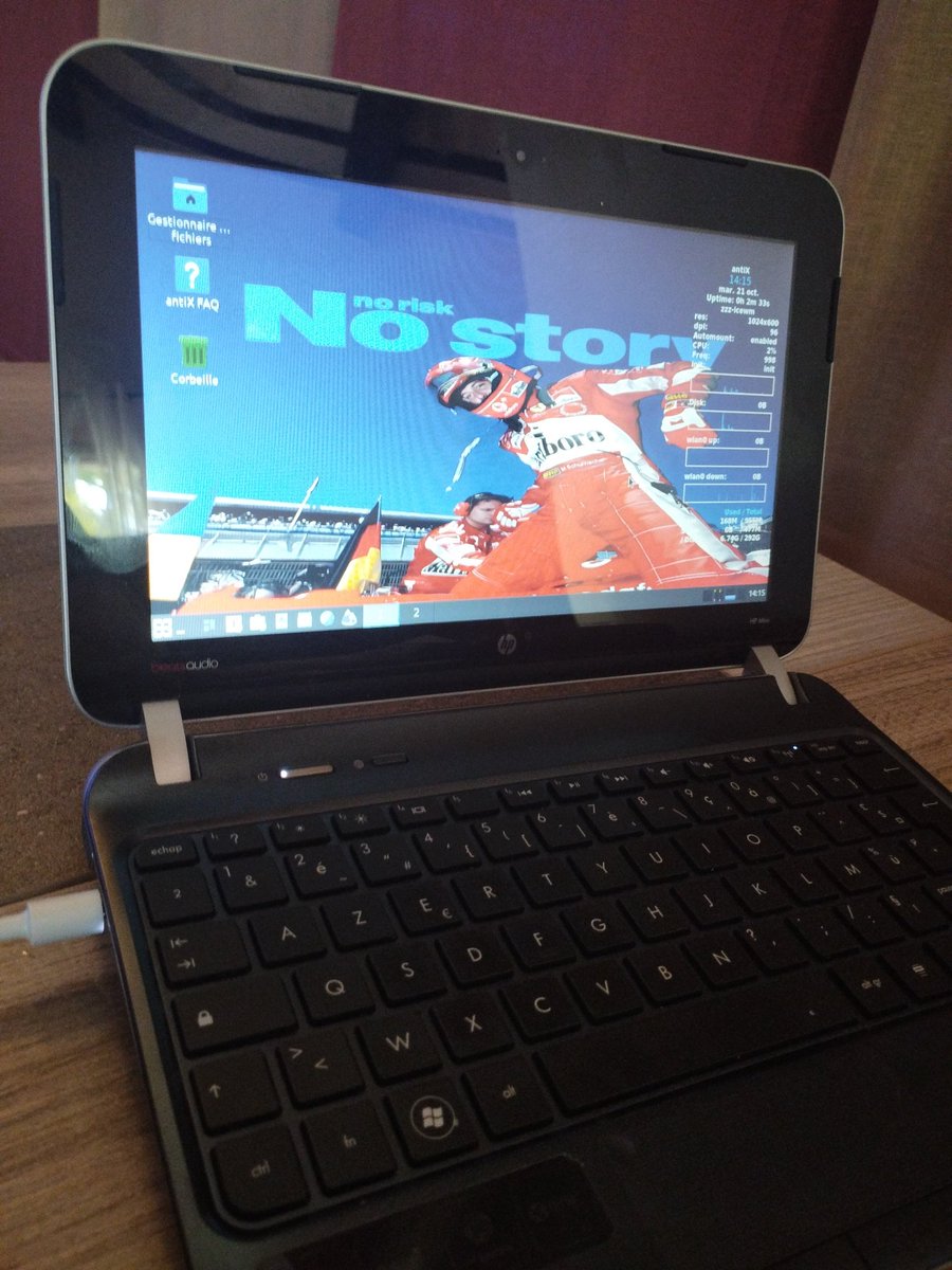 WorldCmdNF's tweet photo. I found this little guy on Facebook Marketplace for $10 with a protective case and charger, and it works pretty well 💪.

It will be perfect for use as a private server. https://t.co/mdWFY9ZWFd