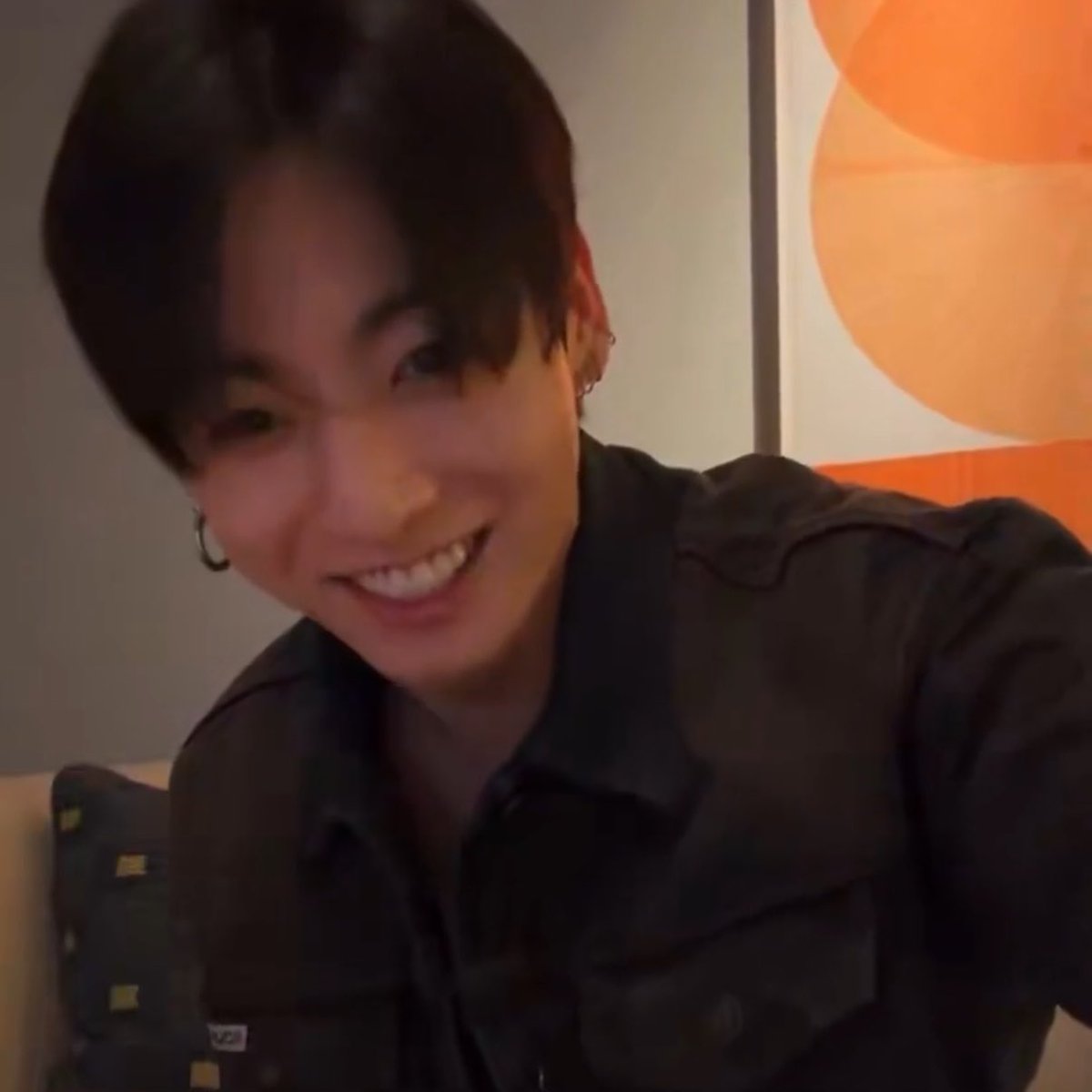 hppykoo's tweet photo. jungkook’s nose scrunch smile of the day! https://t.co/a7xloOIED5