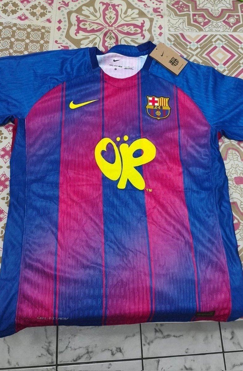 jerseyhubBR's tweet photo. Meu povo, criei este Linktree geral com todos os modelos do Barcelona, incluindo collabs, camisas retrô e lançamentos

https://t.co/8GrNUb6Fz8 https://t.co/9yZWEW8dei