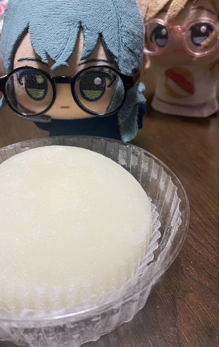 sphere_hiro0715's tweet photo. ちまととろちゃん
買ってたスイーツ食べるよー https://t.co/MdFq85CjiM
