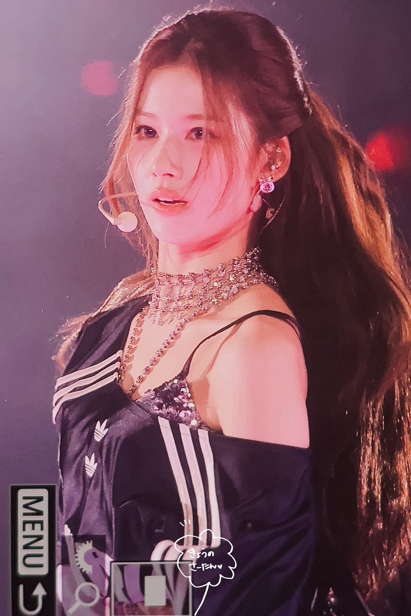 sanacottoncandy's tweet photo. 260710 pre.

말로 설명할 수 없음🤯

#트와이스 #TWICE #사나 #SANA #サナ https://t.co/kwVI8FAP7j
