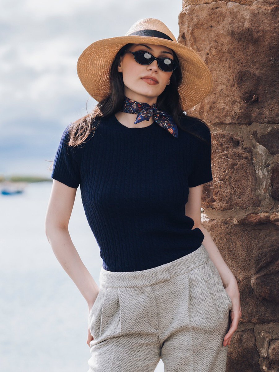 WalkerSlaterUK's tweet photo. Mellissa Cashmere Wool T Shirt | Plain, Midnight

Breathable, soft and effortlessly versatile, Mellissa is a timeless wardrobe staple, easy to dress it up or down.
Paired here with the Dolly Cardigan as a modern twinset, the look is finished with our Cara Harris Tweed Trouser. https://t.co/hkNm2RBDW0