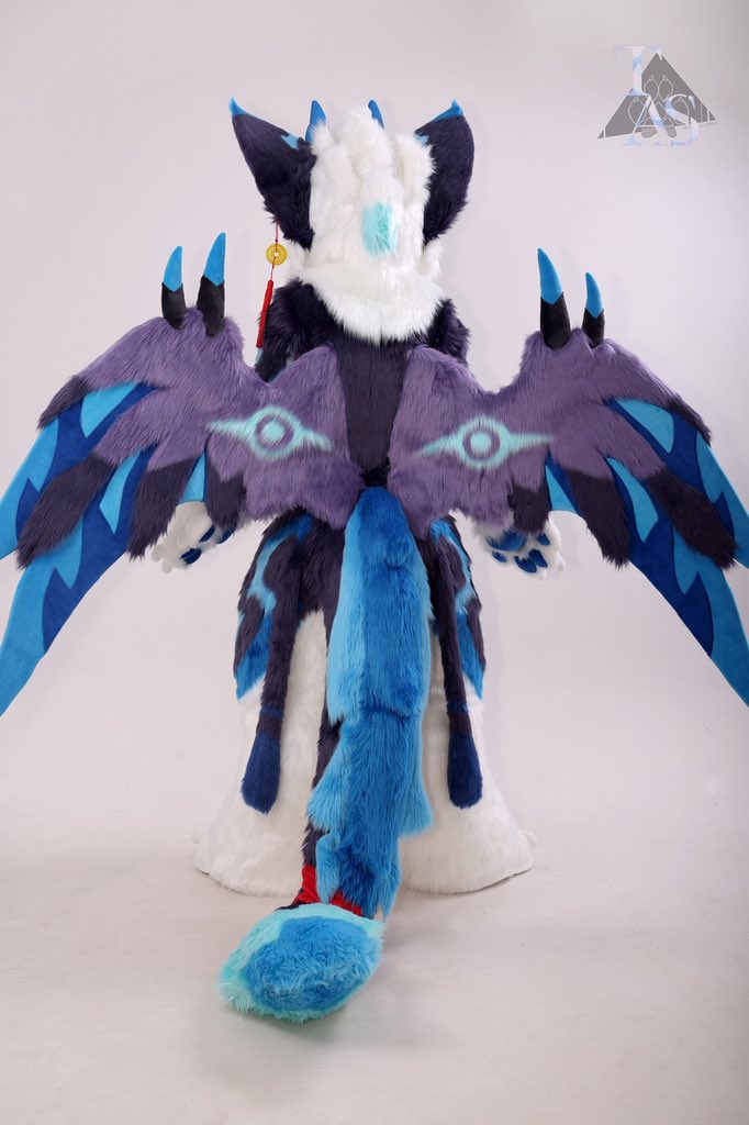 TASshayu's tweet photo. 【谛听】
系列： Transcend TAS
ID：谛听
简介： 【谛听是来自于天地世间的神兽，天地聆听无数的生命的言语可是天地之神并不能改变大家的苦难痛苦也无法回应任何人。于是创造出了“谛听”谛听拥有着能聆听天地万物的声音的能力，从诞生起他便拥有着倾听他人的诉求帮助他人解决问题的使命】
设主：@渡海 https://t.co/UUpYisX6WQ