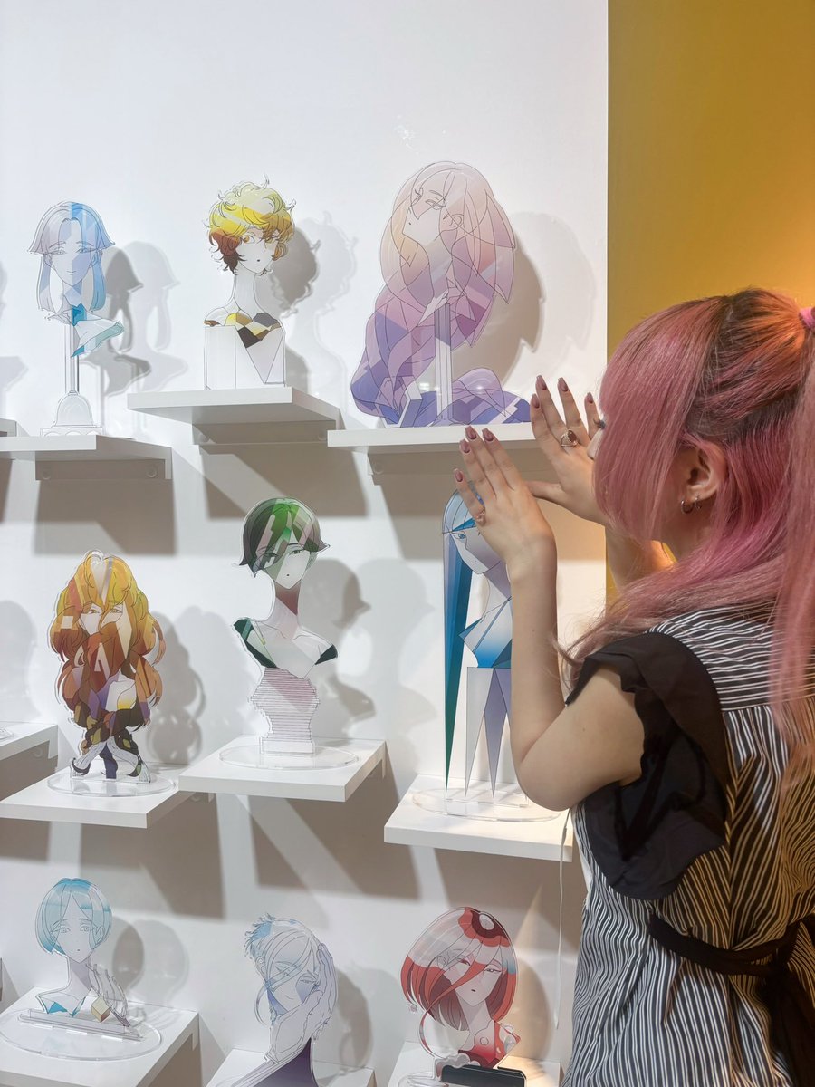 sankakucos's tweet photo. モルガ概念でアフタヌーン展（  ; ᴗ ;  ）
原石の指輪どうしてもつけたくて作って行ったけど本当に色そのままで感動✨ https://t.co/Lt7mZc3K3F