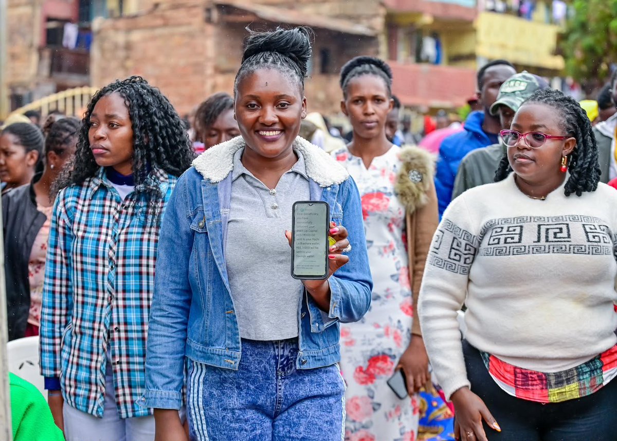 MjengoKE's tweet photo. Empowerment in action as Governor Anne Waiguru allocates KSh 90 million through the county programme to expand opportunities for youth and women entrepreneurs.

#NYOTAProgram #KirinyagaRising #KaziIongee https://t.co/RpVEasYQoq