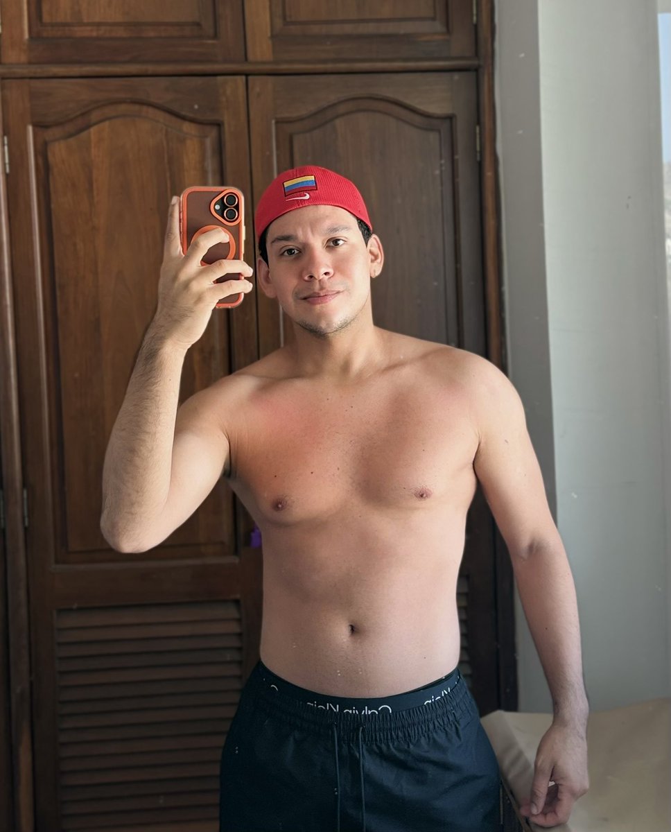 raphatoloza's tweet photo. 🦐 https://t.co/MbB5ti3bUt