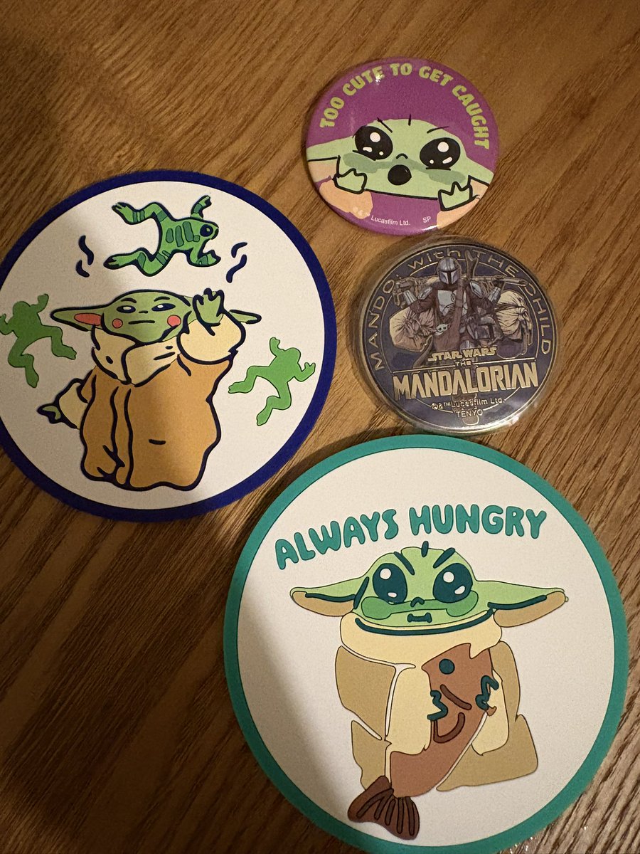 STAR WARS カフェ　缶バッジ コースター セット スターウォーズポップアップストアとスターウォーズカフェの戦利品
